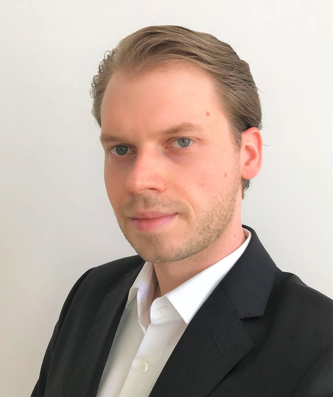 Florian Riedl, Director Business Development, APK AG